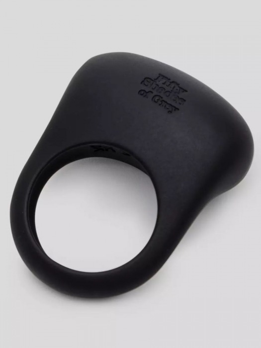 Черное эрекционное виброкольцо Sensation Rechargeable Vibrating Love Ring - Fifty Shades of Grey - в Астрахани купить с доставкой
