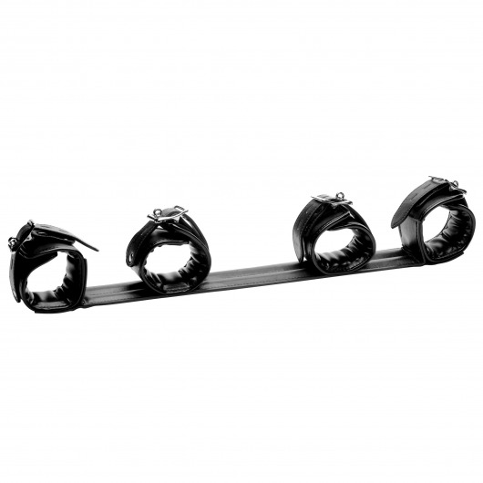 Черная распорка с манжетами для рук и ног Deluxe Rigid Spreader Bar - XR Brands - купить с доставкой в Астрахани