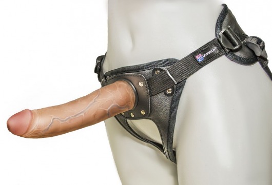 Насадка-фаллоимитатор на кожаных трусиках Harness Ultra Realistic 7  - 18 см. - LOVETOY (А-Полимер) - купить с доставкой в Астрахани